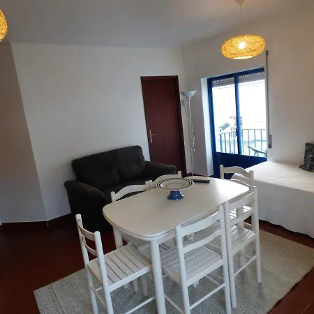 Blue Windows Sea View Апартаменты